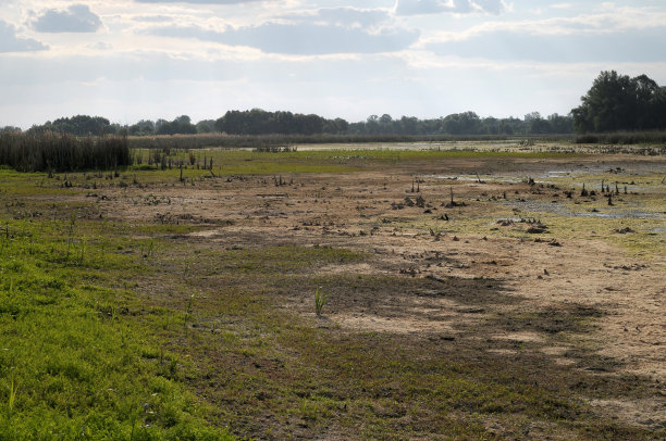 热河干燥图片下载