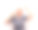 一位兴高采烈的资深女士的肖像，她示意要战胜粉红色图片下载