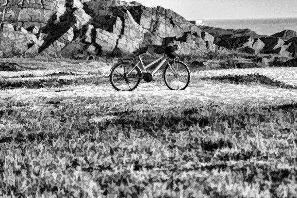 黑白自行车和沙子图片下载