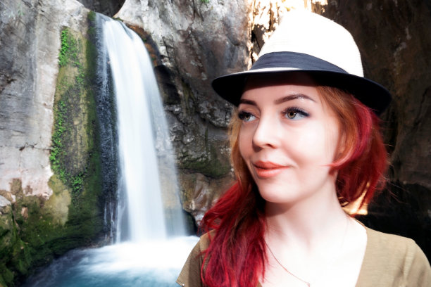 萨帕迪尔峡谷的女人图片下载