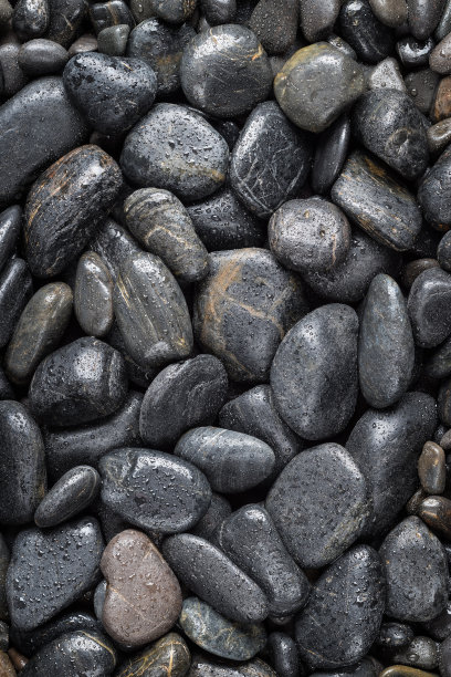 黑色抛光河石图片下载