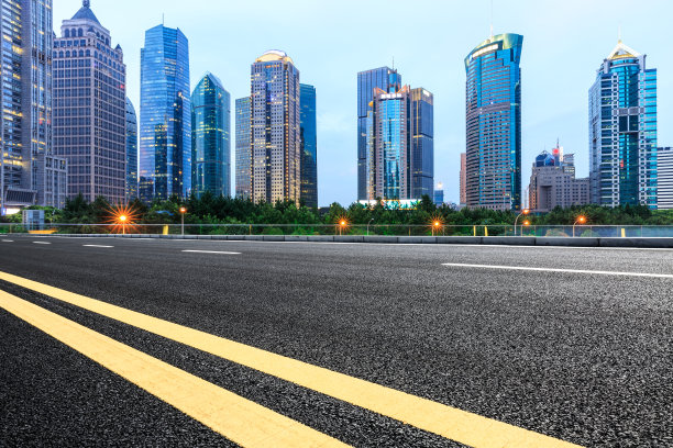 上海陆家嘴商业金融中心柏油路图片下载