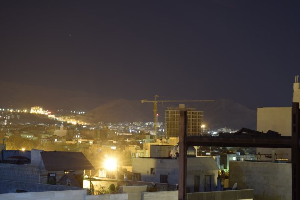 马什哈德晚上拍摄的图片下载