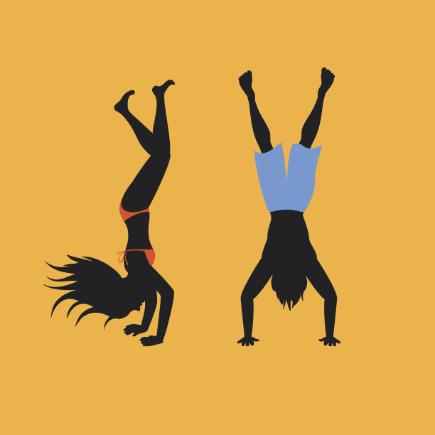 穿着泳衣的男人和女人站在手臂上图片下载