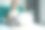 女孩坐着，手里拿着一本书回到学校图片下载