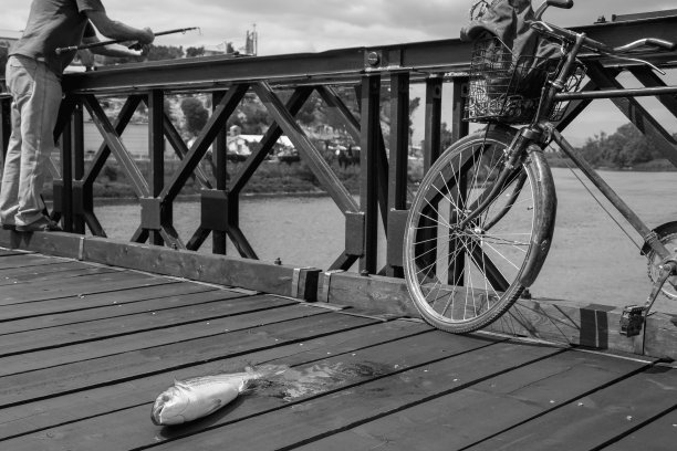 老有经验的渔夫图片下载