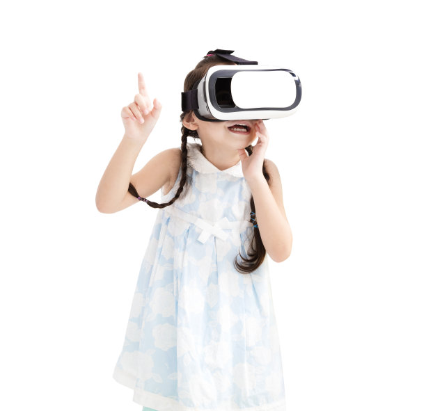 惊讶的小女孩看着VR眼镜图片下载