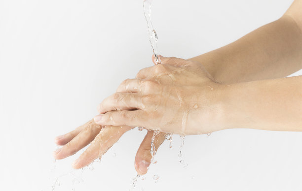 洗手，清除污垢和细菌素材图片