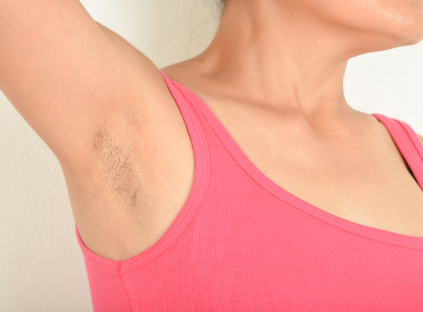 腋窝和多毛的女人图片下载