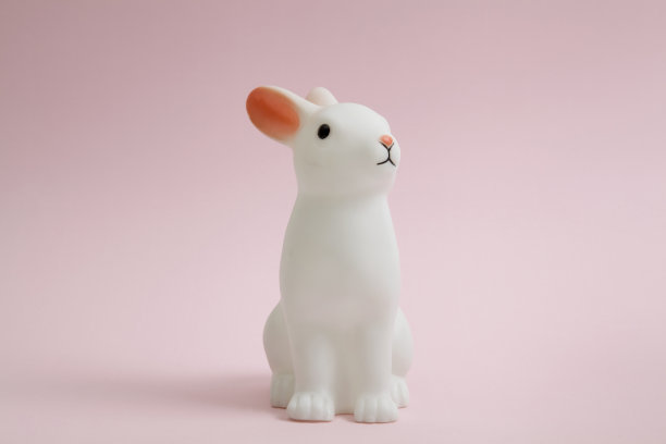 粉红色的兔子图片下载