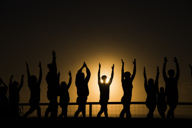 瑜伽伸展图片下载