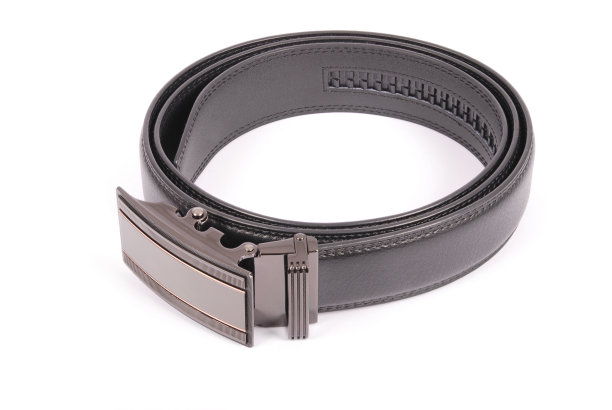 黑人男士的皮带图片下载