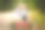 两个可爱的女孩在水坑里玩素材图片