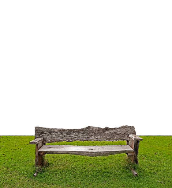 白色背景上的复古木凳特写，带裁剪路径图片下载