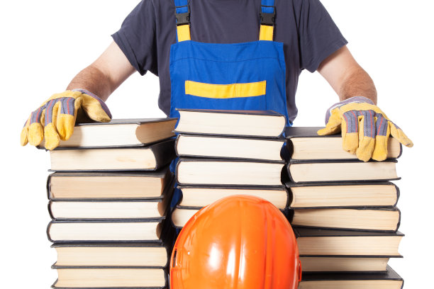 有很多书的工人图片下载