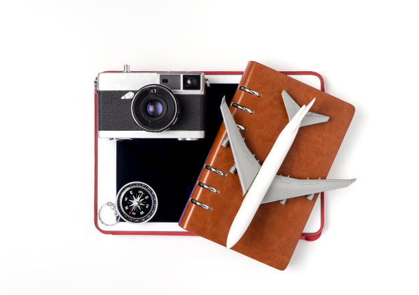 科技旅行物体隔离在白色背景上图片下载