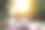 年轻迷人的微笑女子练习瑜伽图片下载
