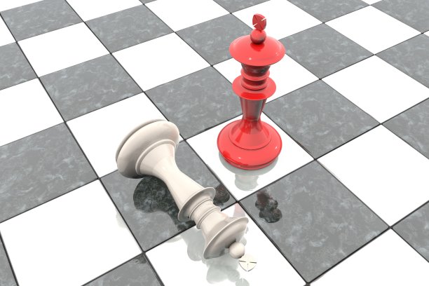 3d插图:两个象棋人物在比赛场地上。红袍王是胜利者，而失败者的善意谎言则匍匐在他的脚下。下降。大理石桌面游戏。业务策略的概念。知识分子的运动。图片下载