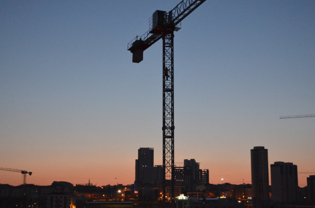 男人在工作图片下载