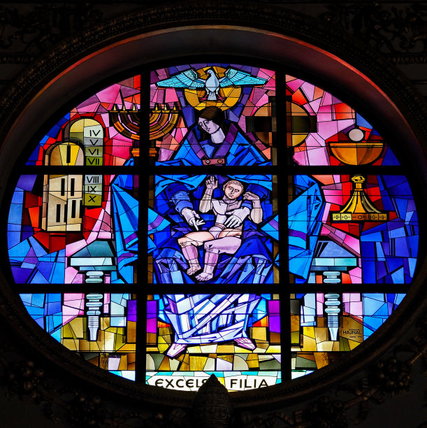 罗马大教堂窗户图片下载