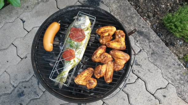 花园烧烤鱼图片下载