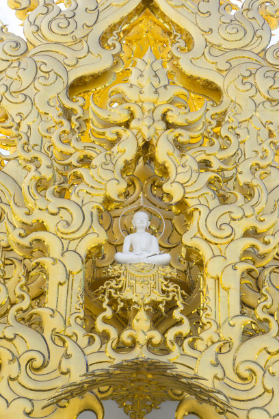 泰国清莱荣坤寺的屋顶图片下载