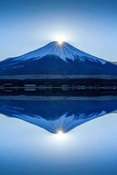 山中湖富士山的双钻石素材图片
