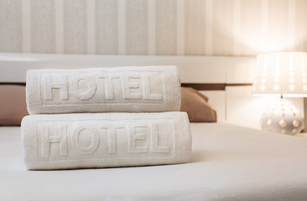 酒店房间里的毛巾图片下载