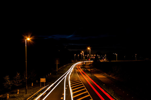 长曝光车灯图片下载