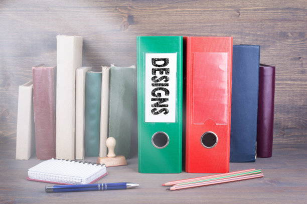 设计。办公室办公桌上的活页夹。商业背景图片下载