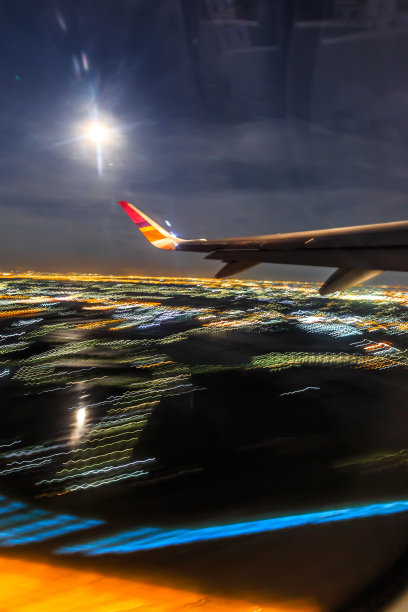 曼谷夜景鸟瞰图。图片下载