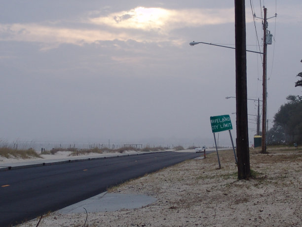 波澜城市限制后卡特里娜飓风，波澜海滩，密西西比州图片下载