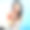 女人的鞋子高跟鞋在女人的手。购物。图片下载