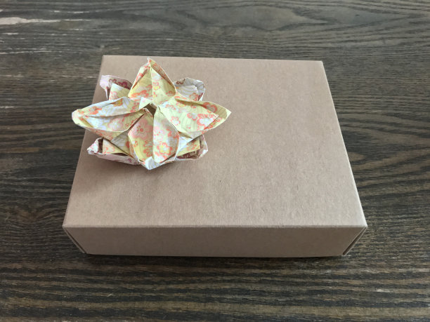 礼物盒图片下载