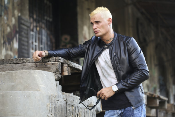 时尚的男人图片下载