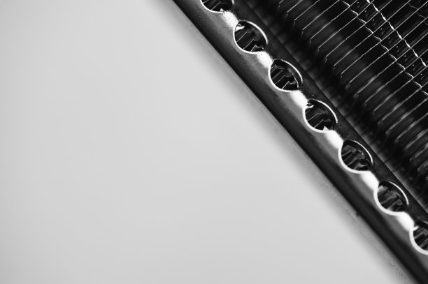 金属肋无缝纹理。散热器。图片下载