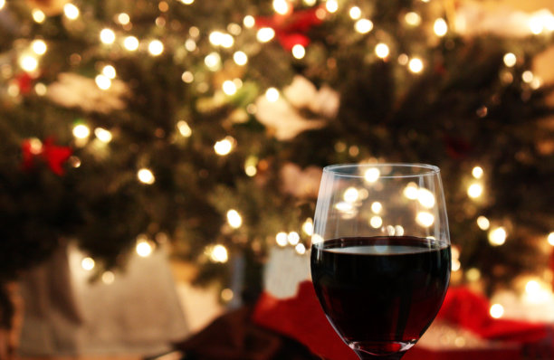 圣诞节的葡萄酒。图片下载