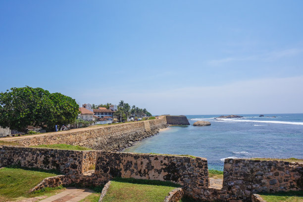海泻湖，一个风景优美的半岛和从加勒斯里兰卡要塞看日落的景色图片下载