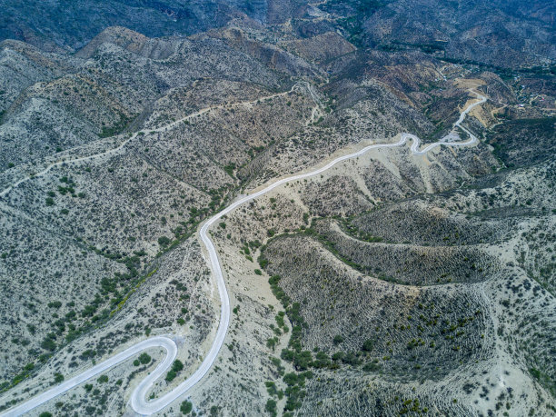 山间公路天线图片下载