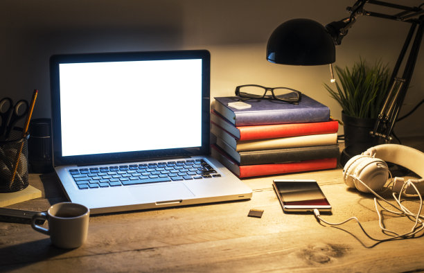 笔记本电脑网页设计模型图片下载