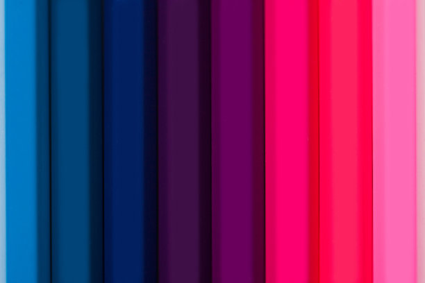 彩色铅笔的渐变图片下载