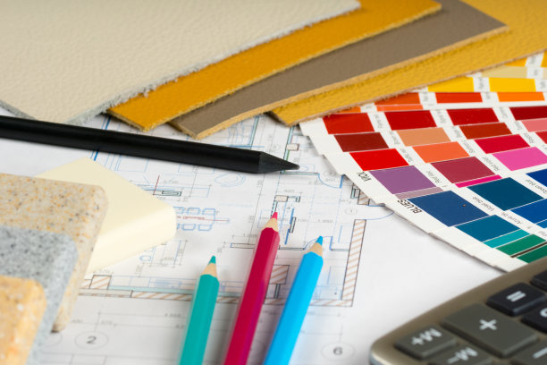 室内项目与彩色调色板，皮革样品和计算器图片下载