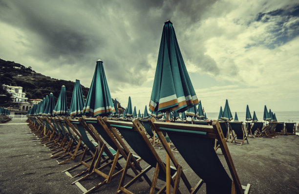 冬天海滩干杯图片下载