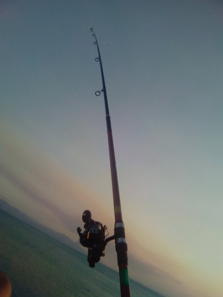 在日落钓鱼图片下载