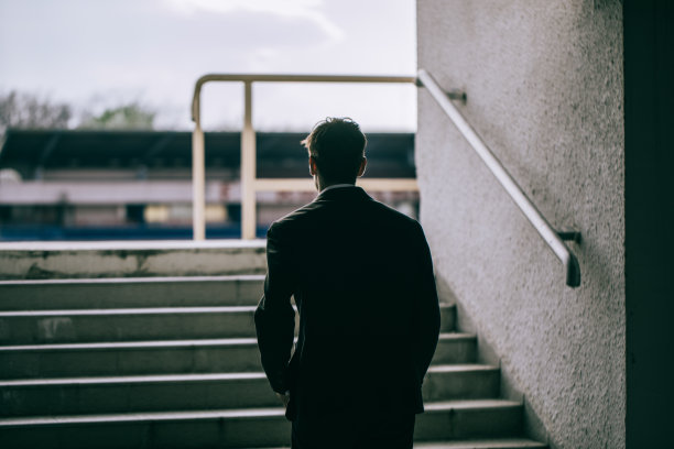 前进的道路图片下载