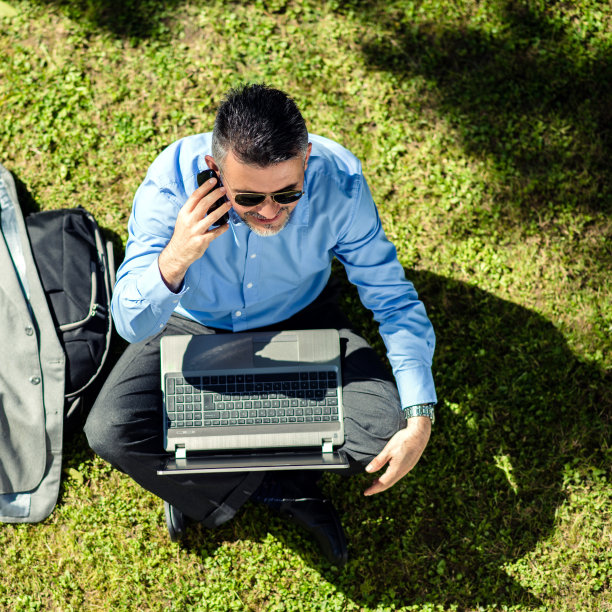 在户外工作图片下载