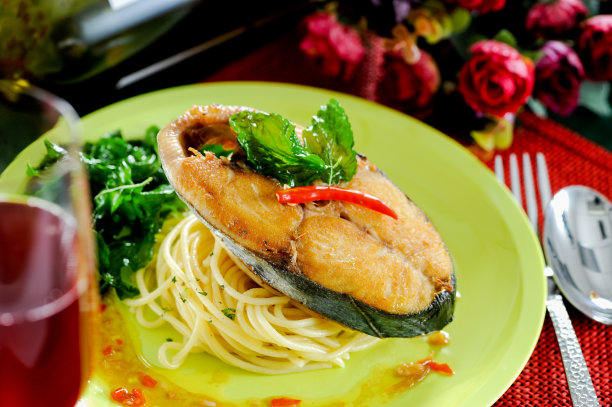 炒辣的面条图片下载