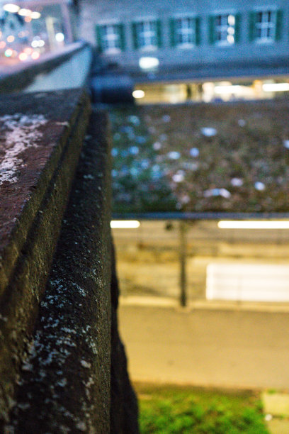 城市建筑在夜晚抽象图片下载