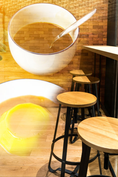 椅子和柜台，咖啡厅吧台，桌子座位，咖啡和甜品，复印空间。图片下载