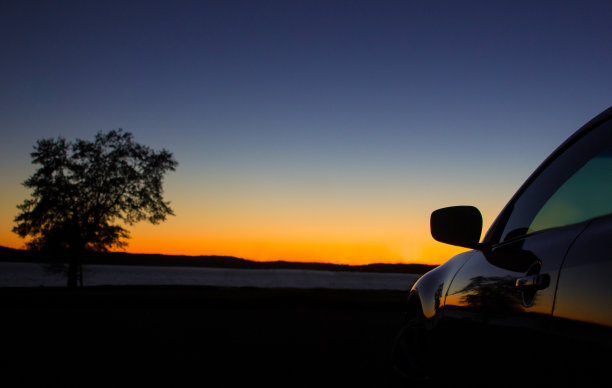 汽车日落图片下载